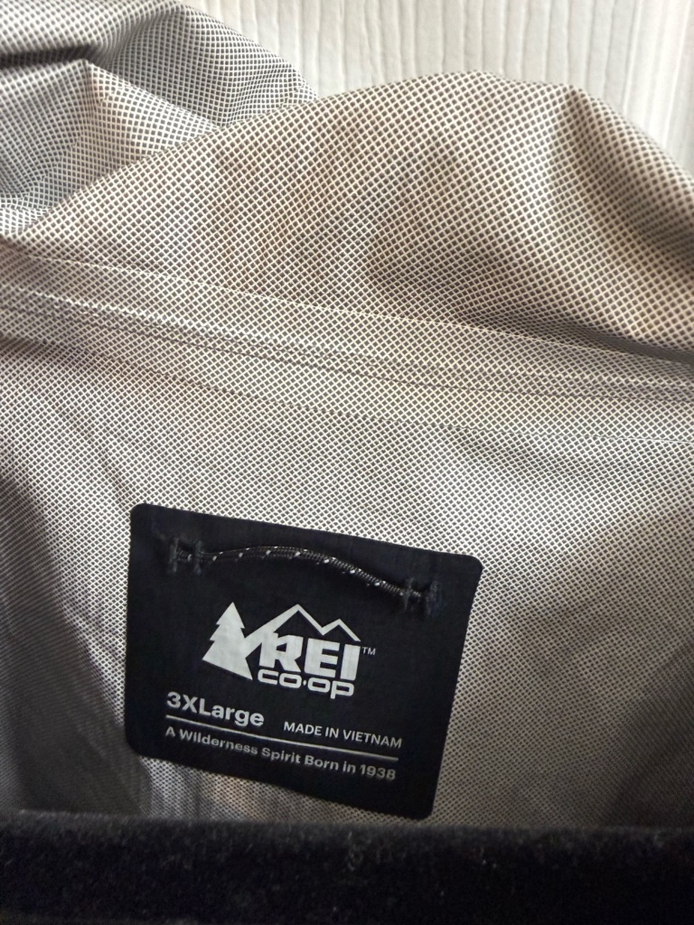 REI Co-Op Black Lightweight Hooded Rain Jacket - Picture 3 of 7